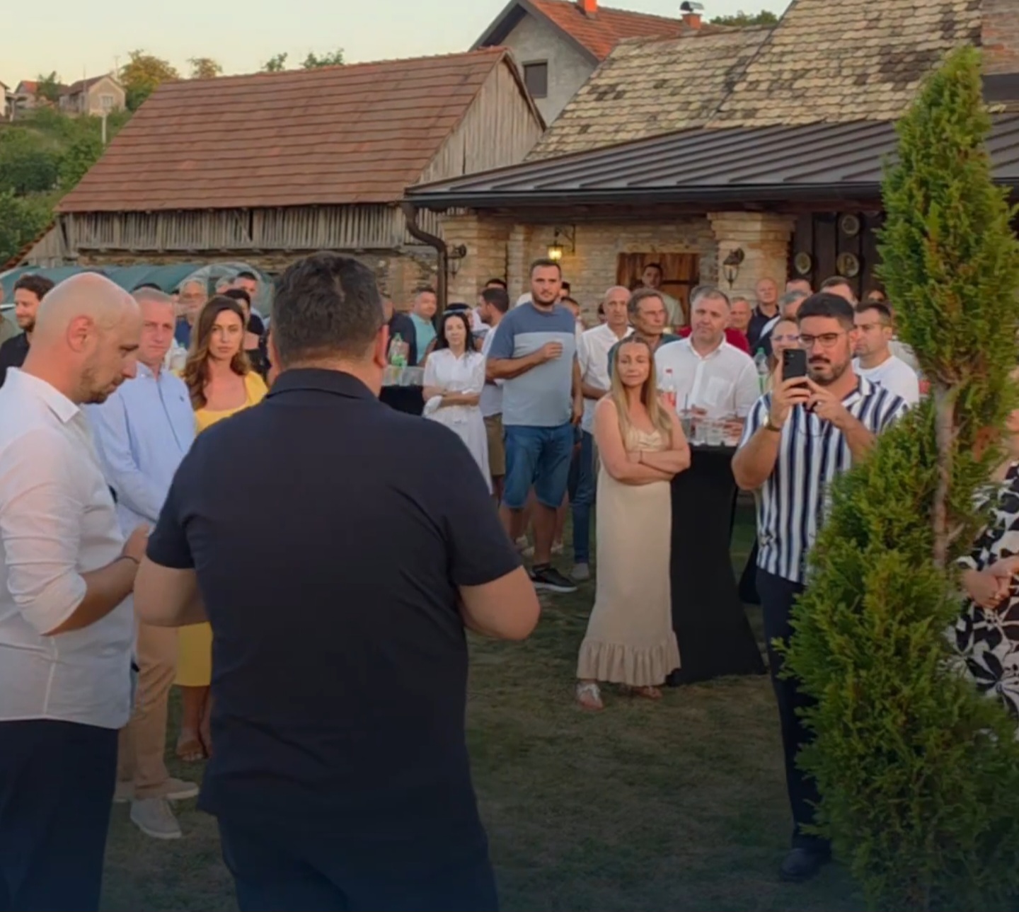 Odlična atmosfera u Kaocima: Druženje Ujedinjene Srpske okupilo brojne domaćine i goste