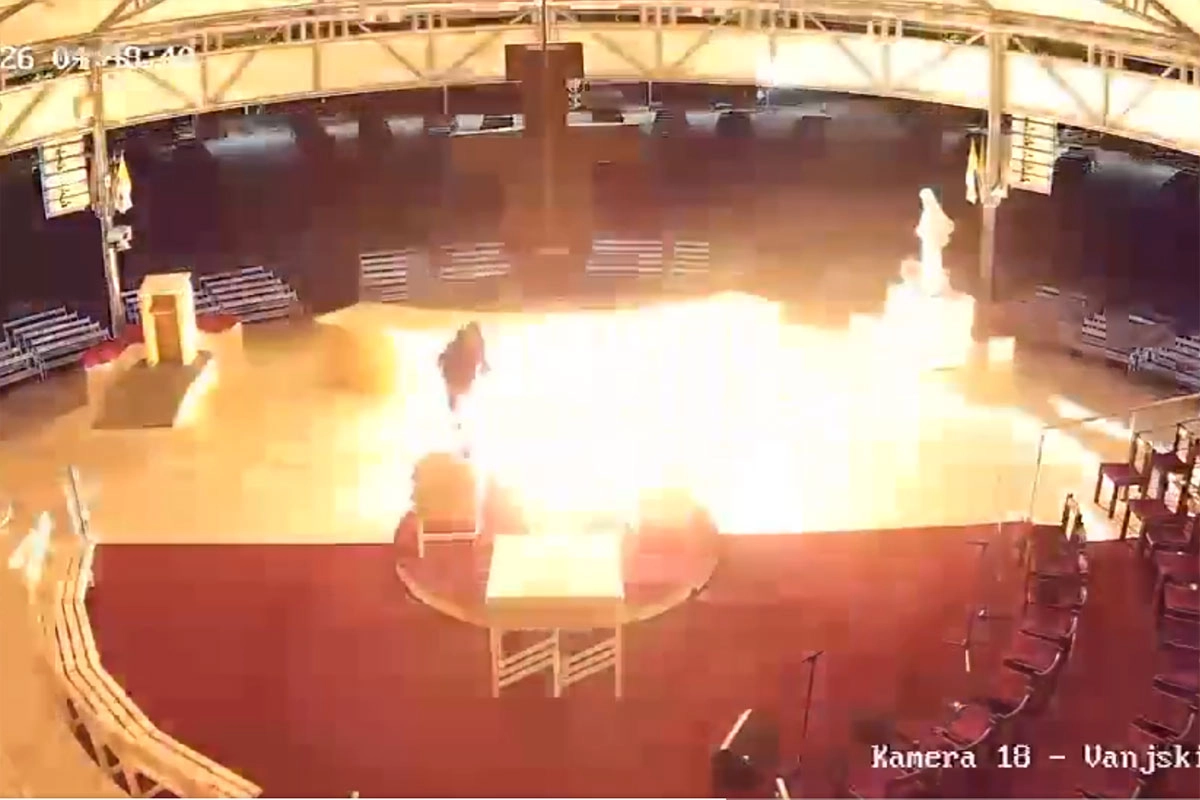 Drama u Međugorju: Zapalio oltar Crkve Sv. Jakova i oskrnavio kip Gospe (VIDEO)