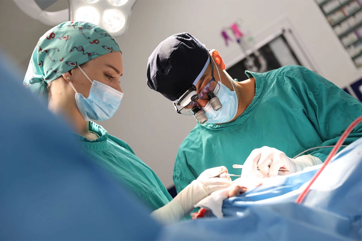 Prvi put u UKC Srpske: Operacijama liječe migrenu