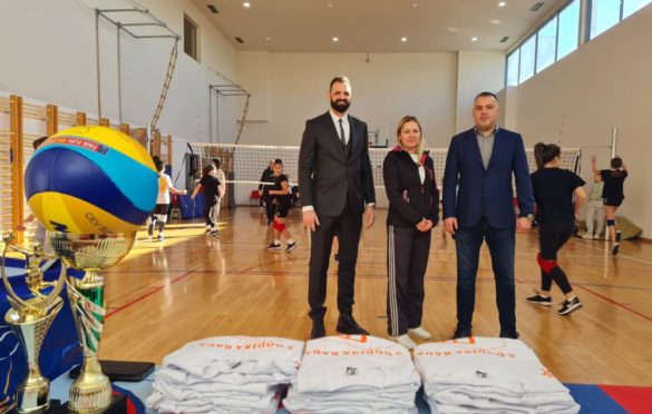 Siniša Vidović i Dejan Bojović u Laktašima na obilježavanju Međunarodnog dana djeteta