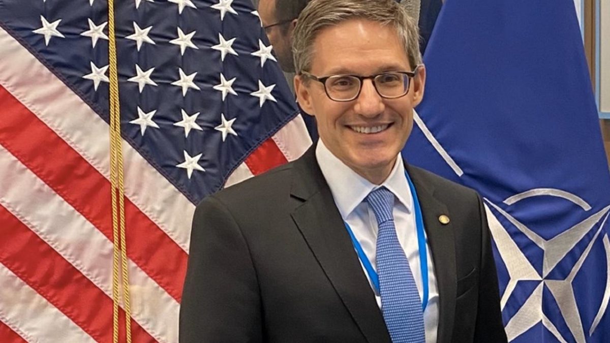 U BiH danas stiže američki diplomata Derek Chollet