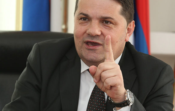 Stevandić: skandalozna odluka Valentina Incka, idealna prilika za ujedinjenje političkih partija Srpske