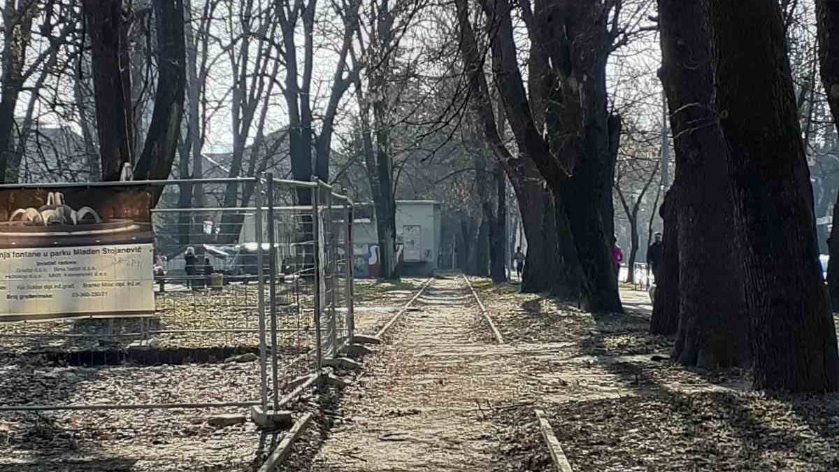 Park Mladen Stojanović u očajnom stanju