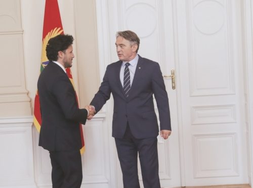 Abazović se u Predsjedništvu BiH sastao s Komšićem i Džaferovićem, Dodik nije došao