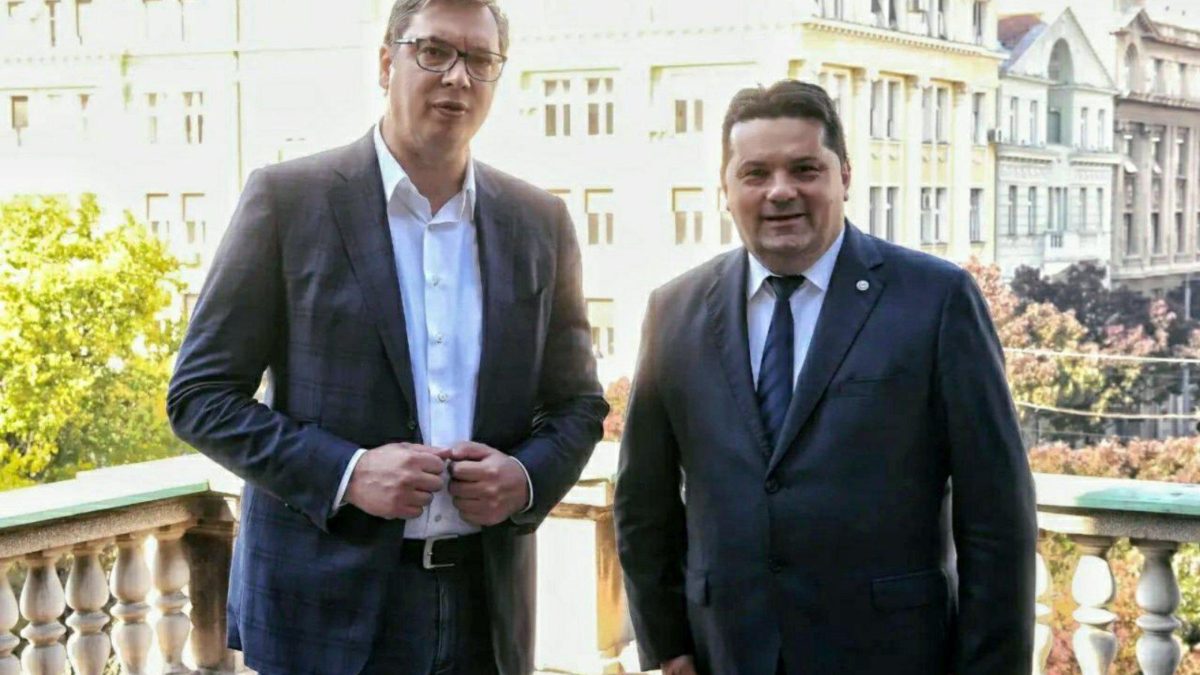 Stevandić ČESTITAO VUČIĆU i Srpskoj Naprednoj Stranci