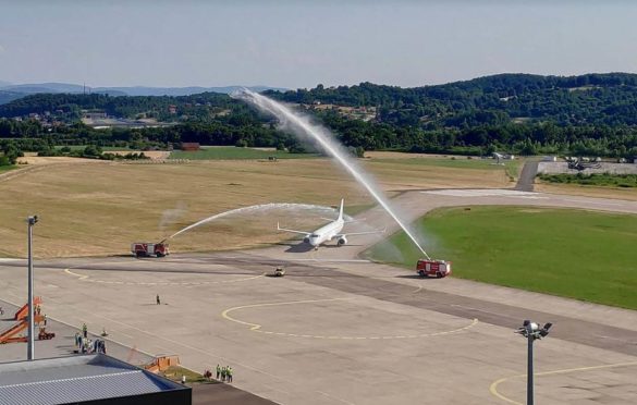U Banjaluci svečano dočekan prvi let iz Tivta