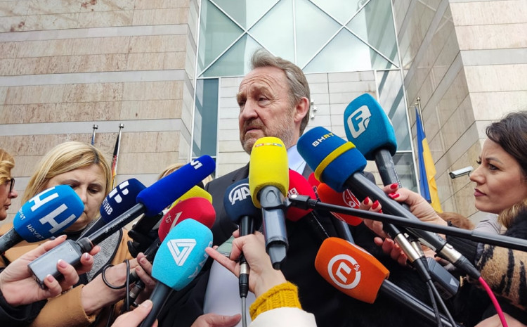 Izetbegović: Zaustaviti procese vraćanja nadležnosti na entitetski nivo