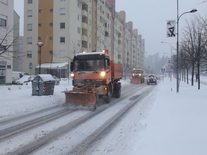 Snijeg Banjaluci se čisti po prioritetima