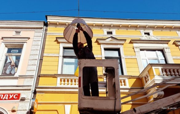 U banjalučkoj Gospodskoj ulici nižu se lusteri