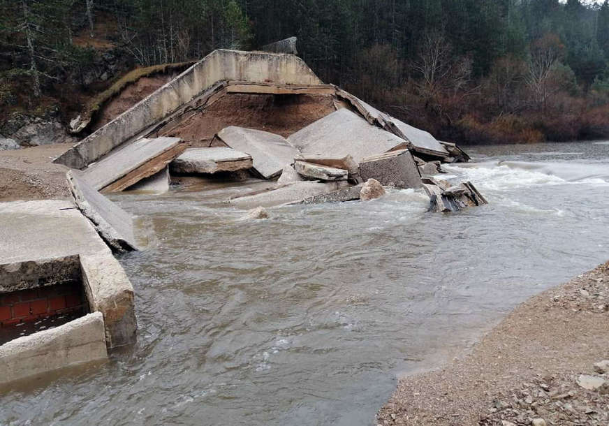Pukla brana na jezeru kod Bosanskog Grahova