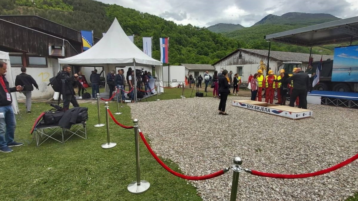 “Ne želi da učestvuje u radu”: Opstrukcije u komisiji stavljaju “Buk Bijelu” na čekanje