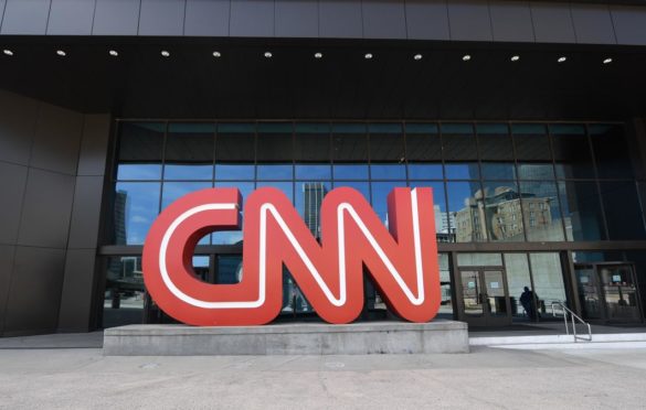 CNN otpustio tri radnika, dolazili na posao nevakcinisani