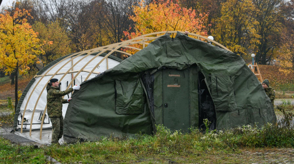 Vojska u Zagrebu postavlja šatore za smještaj pacijenata