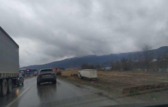 Poginuo suvozač iz automobila nakon sudara sa kamionom