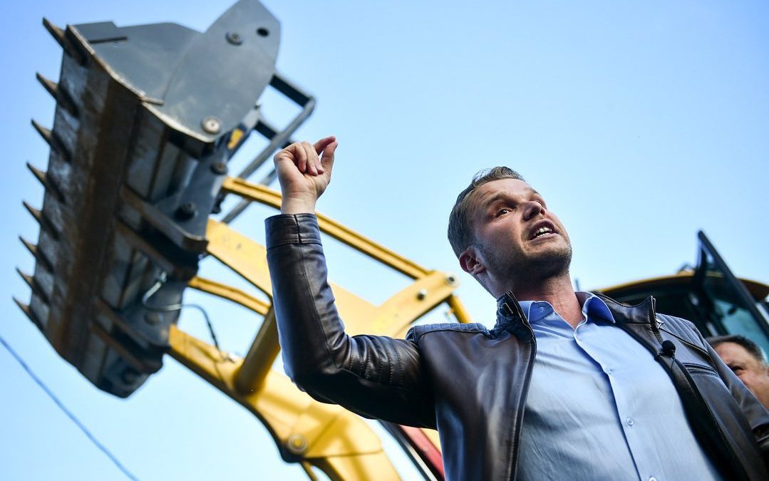 Uspio iz trećeg pokušaja: Stanivuković našao izvođača za rušenje „Kajaka“