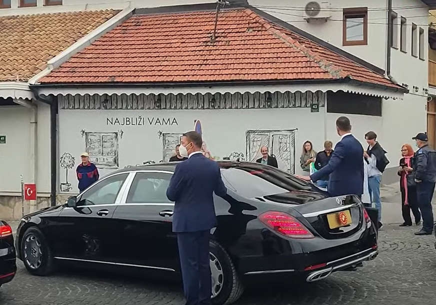 Erdogan stigao u Predsjedništvo BiH, dočekali ga Komšić i Džaferović bez Dodika