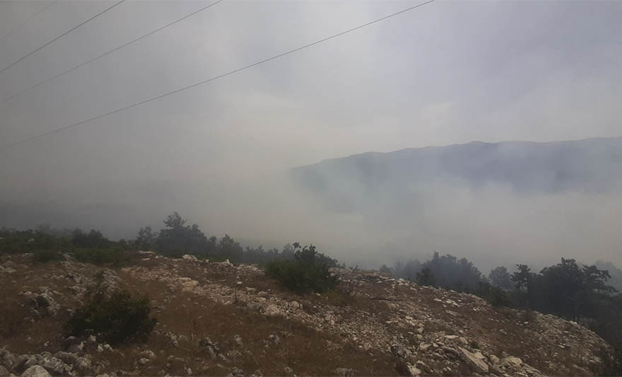 Gori u pet gatačkih sela, vatrogasci odbranili kuće od požara