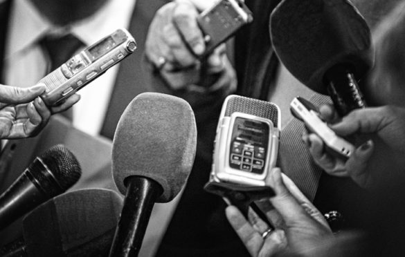 Novinari ogorčeni: Protestom kazniti bahate zvaničnike zbog kašnjenja