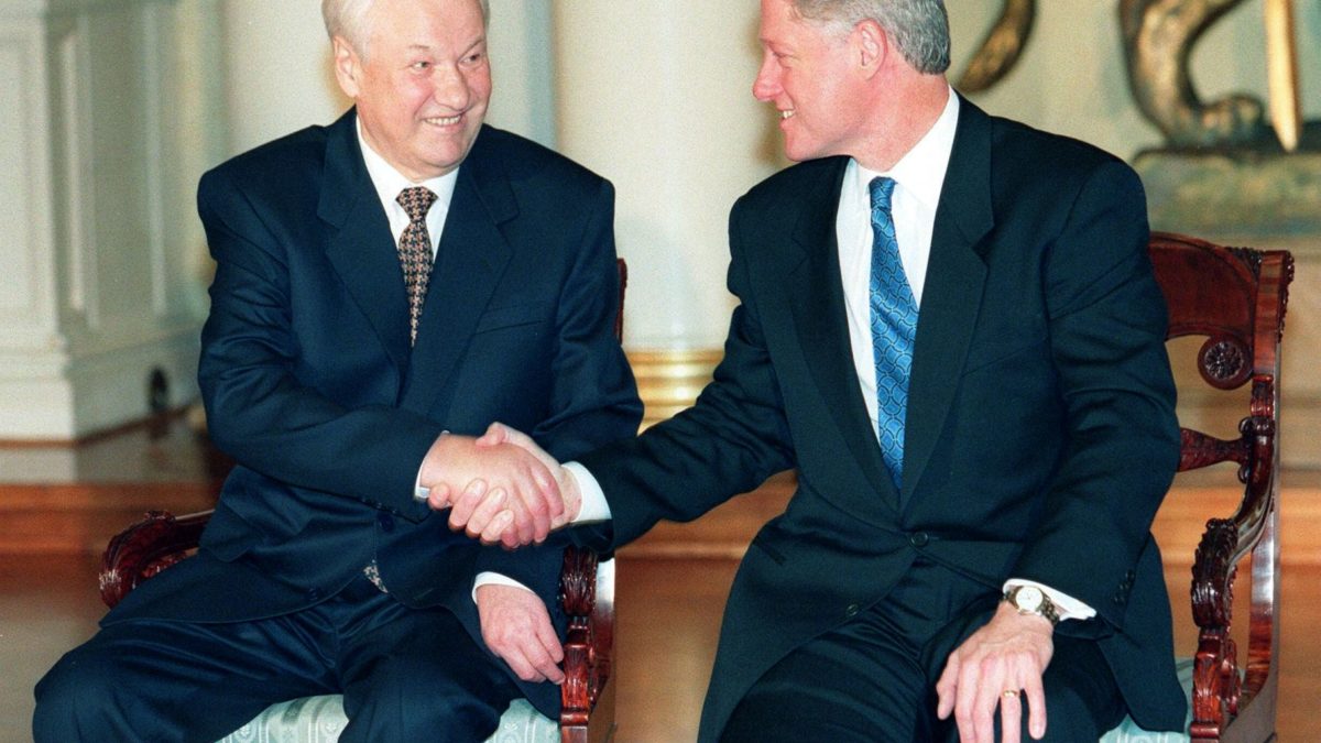 Jeljcin predlagao Klintonu konferenciju kako bi se zaustavio rat u BiH