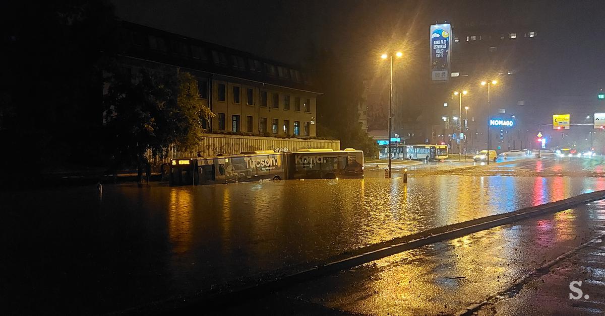 Sloveniju zahvatilo snažno nevrijeme: Poplavljeno više od 500 zgrada u Ljubljani