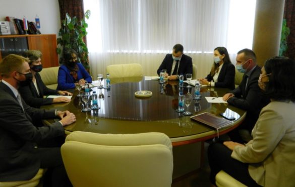 “Lukačev šamar Dodiku” Vukanović tvrdi da se u SNSD nastavlja unutrašnji rat, a kao dokaz navodi ovo