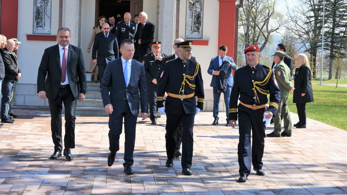 Lukač rekao da je policija spremna i obučena: Može da se nosi sa svim zadacima i izazovima