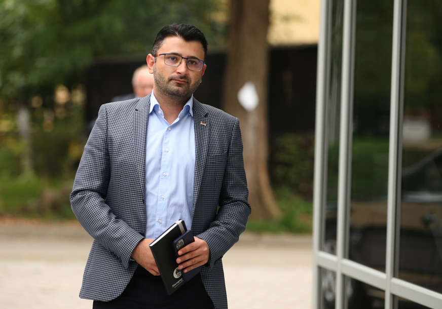 Upućen zahtjev za udaljenje Marka Šukala iz republičkih organa uprave