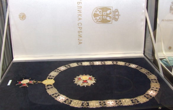 Vučić danas uručuje Dodiku najveće priznanje Republike Srbije