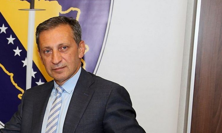 kako pišu Vesti 365 -Osmica podriva “Osmorku”