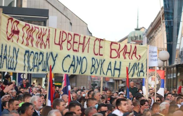 Umalo incident na Trgu Krajine, Nešić se htio tući zbog transparenta