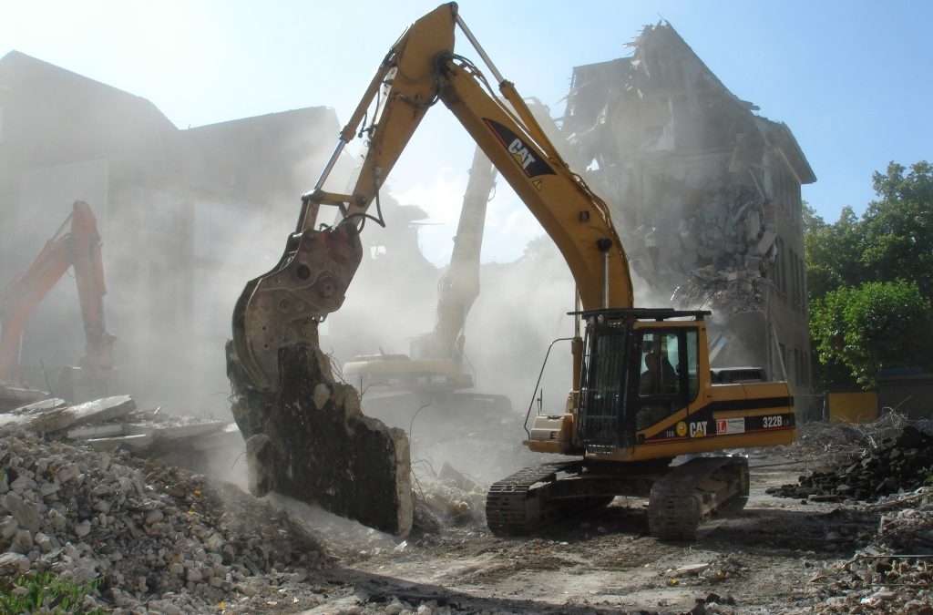 Bageri sve češće u akciji, ruše divlju gradnju u Banjaluci