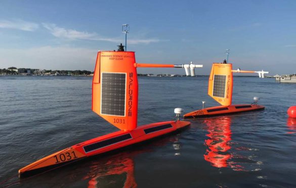 Snimak plutajućeg drona pokazao kako izgleda “unutrašnjost” snažnog uragana