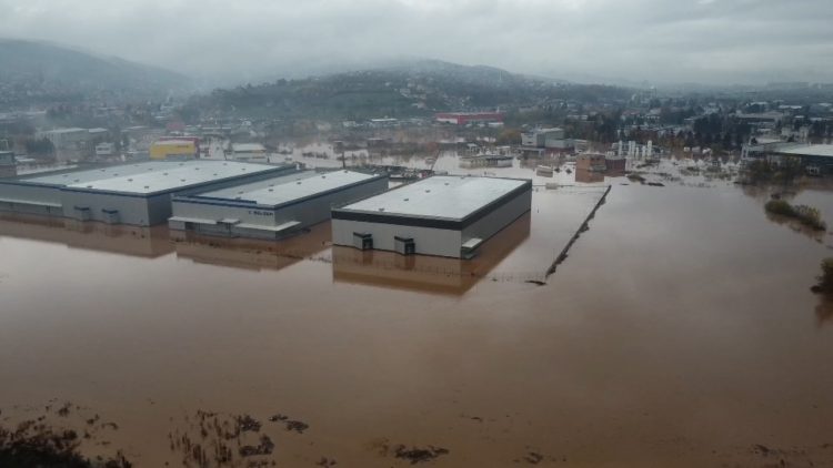 Sarajevo se i dalje bori sa poplavama, višemilionska šteta