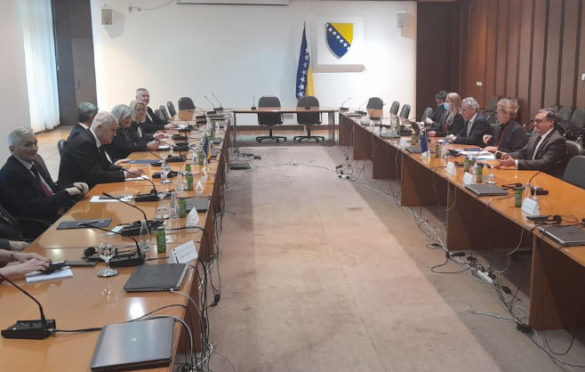 Palmer i Eichhorst u Parlamentu BiH “hvataju zalet” za Neum i konačnu rundu pregovora