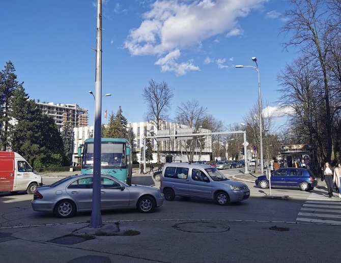 Grad ih “opleo” po džepu: Penali za dvije firme zbog kvara na semaforima i prekoračenja roka