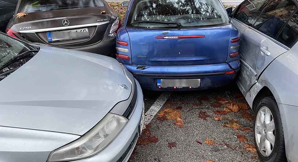 Građani mole za pomoć: Slupao šest auta na parkingu u Banjaluci i pobjegao