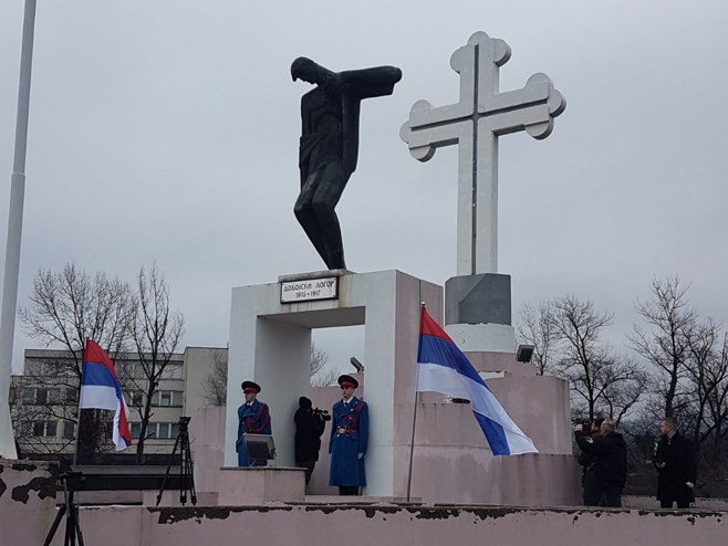 Milunović: Srpskom narodu demokratiju uvozili bombama kako bi ga uništili