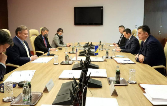 “Sankcije ne doprinose rješavanju krize” Tegeltija se na sastanku sa Eskobarom založio za ukidanje “Inckove odluke”