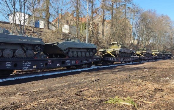 Stižu prvi EU tenkovi u Ukrajinu