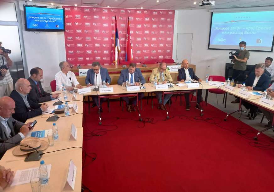 U Beogradu počela tribina: Dodik otvorio temu “Inckov zakon – kraj Srpske ili raspad BiH