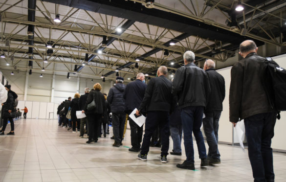 Tokom vikenda u Srbiji se vakcinisalo 14.000 stranih državljana