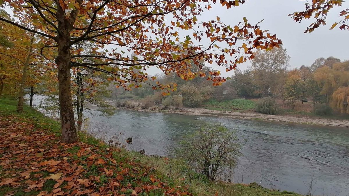 Kiša i dalje pada! Raste nivo Vrbasa u Banjaluci, gradonačelnik poručuje da je stanje stabilno