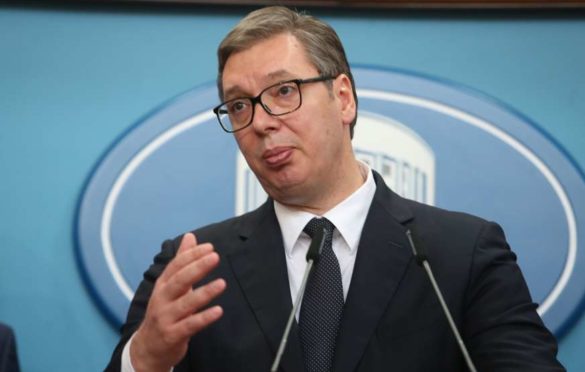 “Slušaćemo struku, ali mora da se poštuje Ustav” Vučić o Konovom i Šeklerovom prijedlogu za kovid propusnice